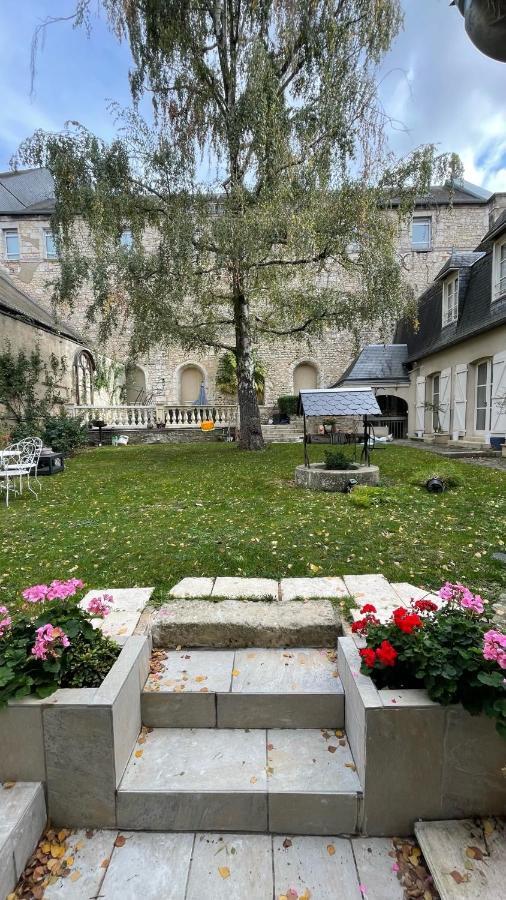 Au Puits De L'abbaye